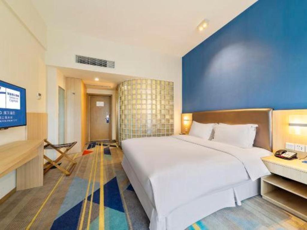 Holiday Inn Express Dujiangyan Ancient City Екстериор снимка